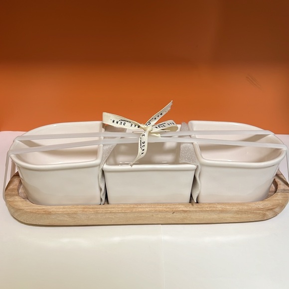 RAE DUNN set of 3 prep bowls PINCH SPRINKLE DASH with wood tray. - Picture 4 of 5